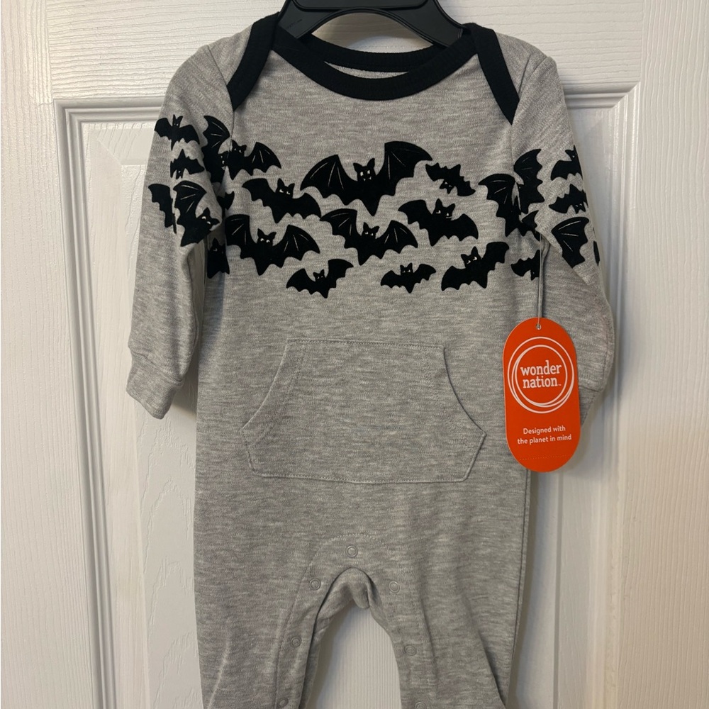 Wonder Nation Gray Bat Romper 3-6 Month